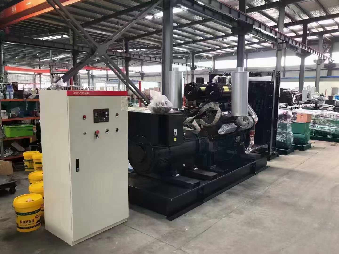 朝天柴油发电机运行时的噪音和振动水平如何?